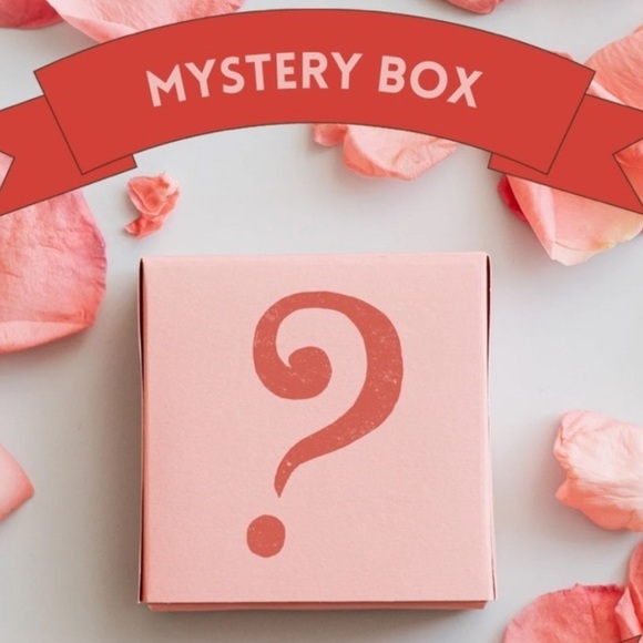 Bundle of Not so Mystery Box 15 items some NWT - Picture 6 of 6